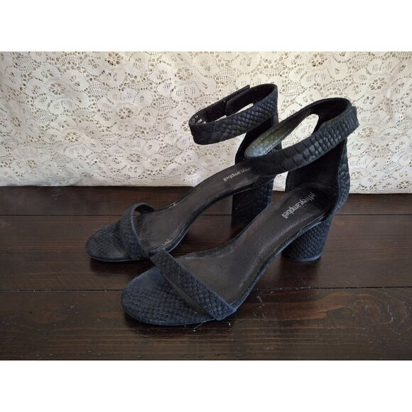 EUC  Jeffrey Campbell Laura Black Snake Embossed T-Strap Heeled Sandals/Sz. 11 - Picture 3 of 10